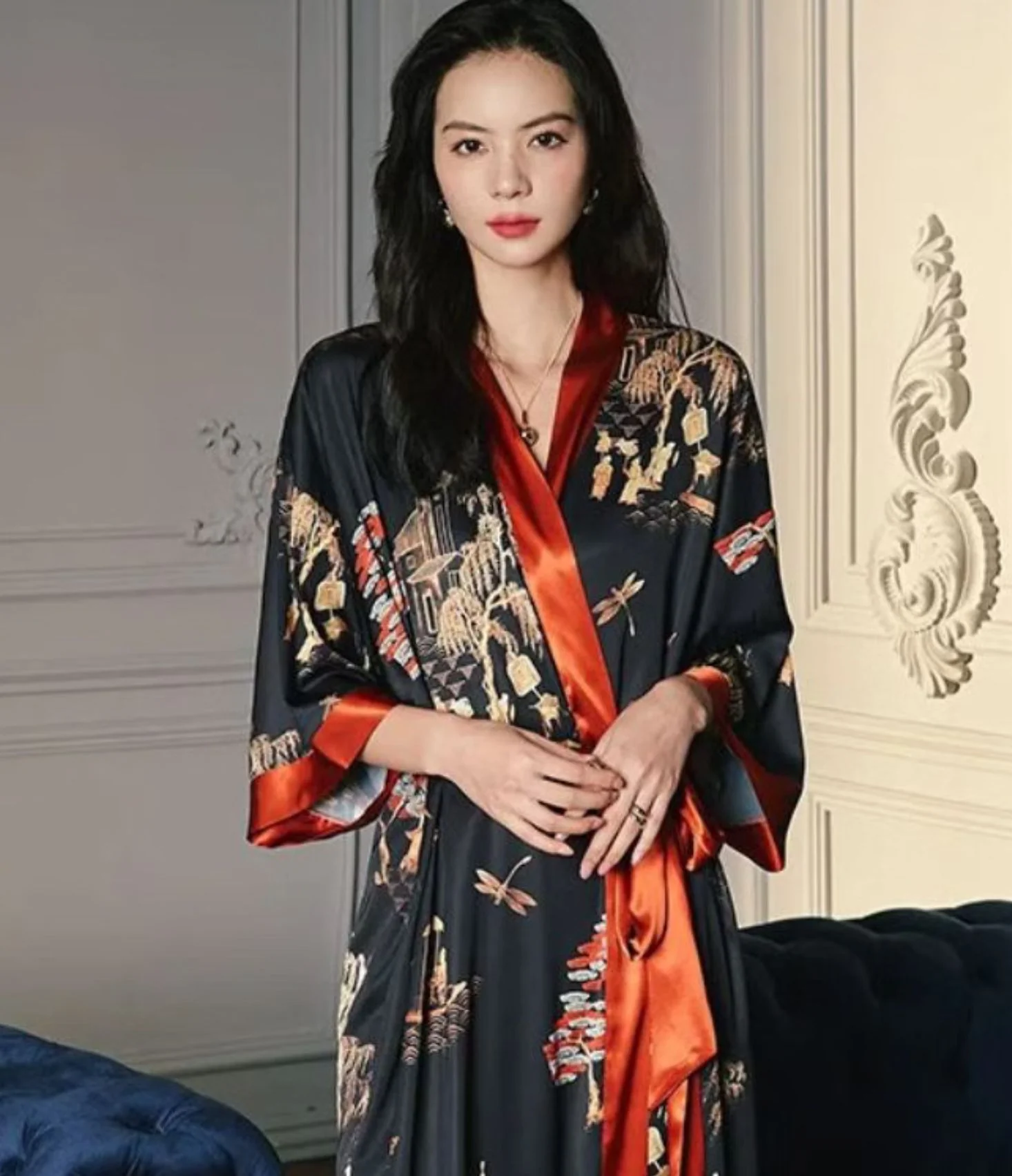Akegane Kimono Robe - Image 3