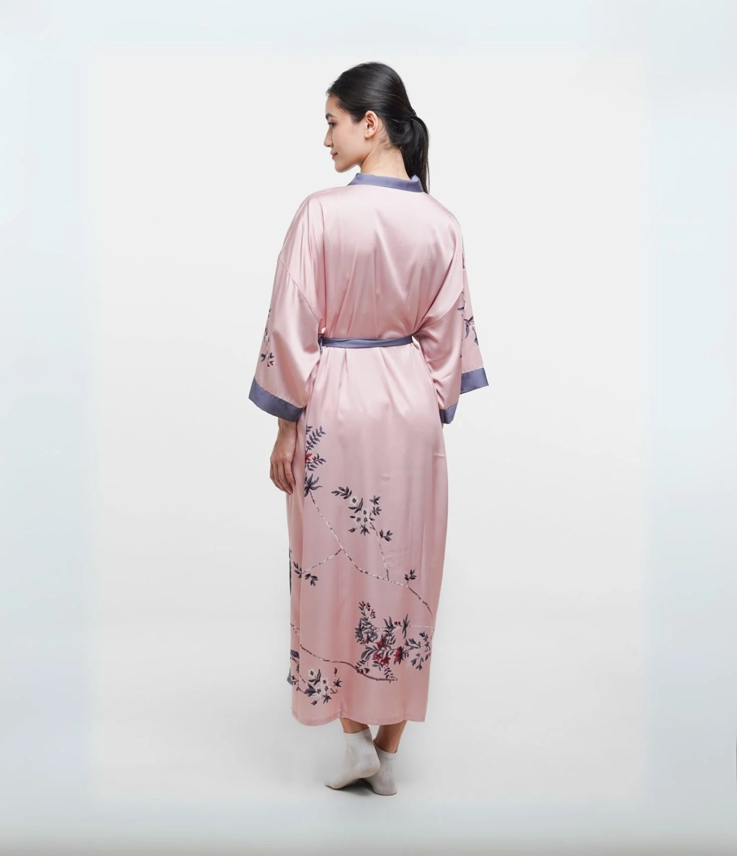 Hinata Kimono Robe - Image 3